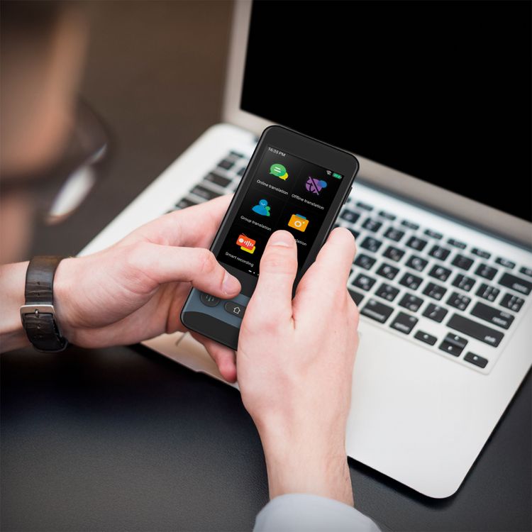 Levelo FluentLink Smart Voice Translator: Offline/Online, 142 Languages, Instant 0.5s Translation
